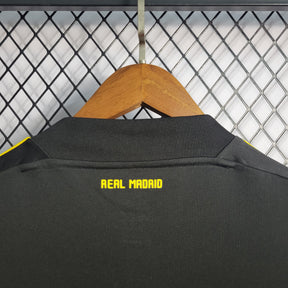 Camisola Real Madrid Goleiro Preta 11/12 - Versão Retro