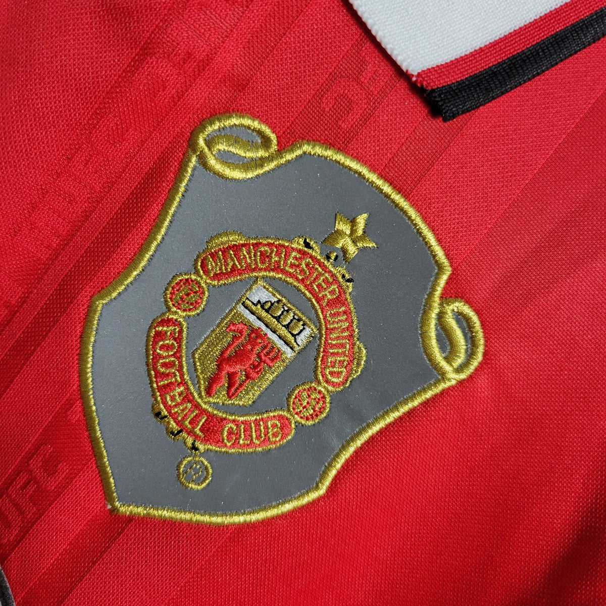 Camisola Manchester United Titular 1999 - Versão Retro