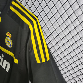 Camisola Real Madrid Goleiro Preta 11/12 - Versão Retro