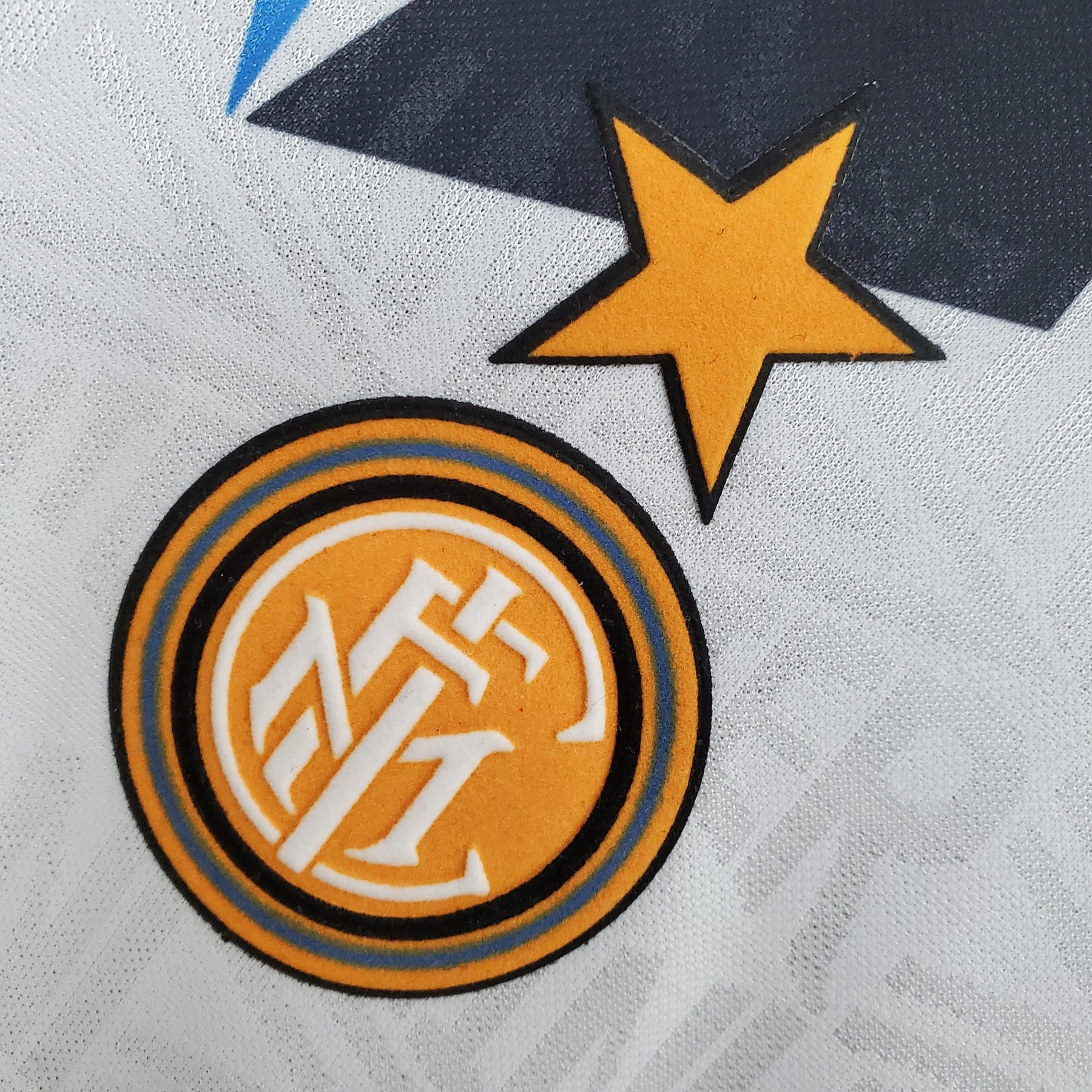 Camisola Inter de Milão Reserva 92/93 - Versão Retro