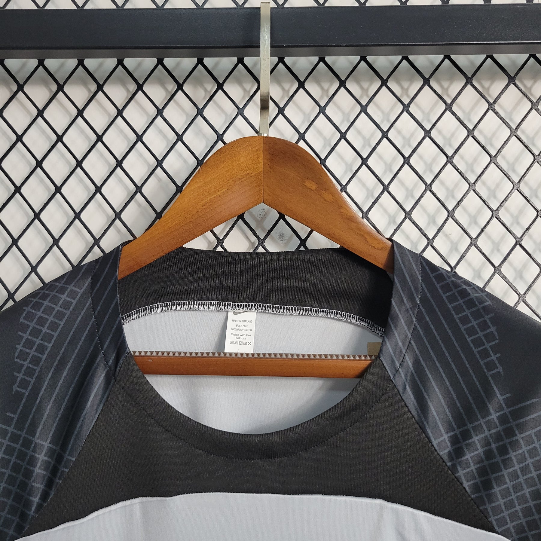 Camisola Barcelona Treino 23/24 - Nike Adepto Masculina - Lançamento
