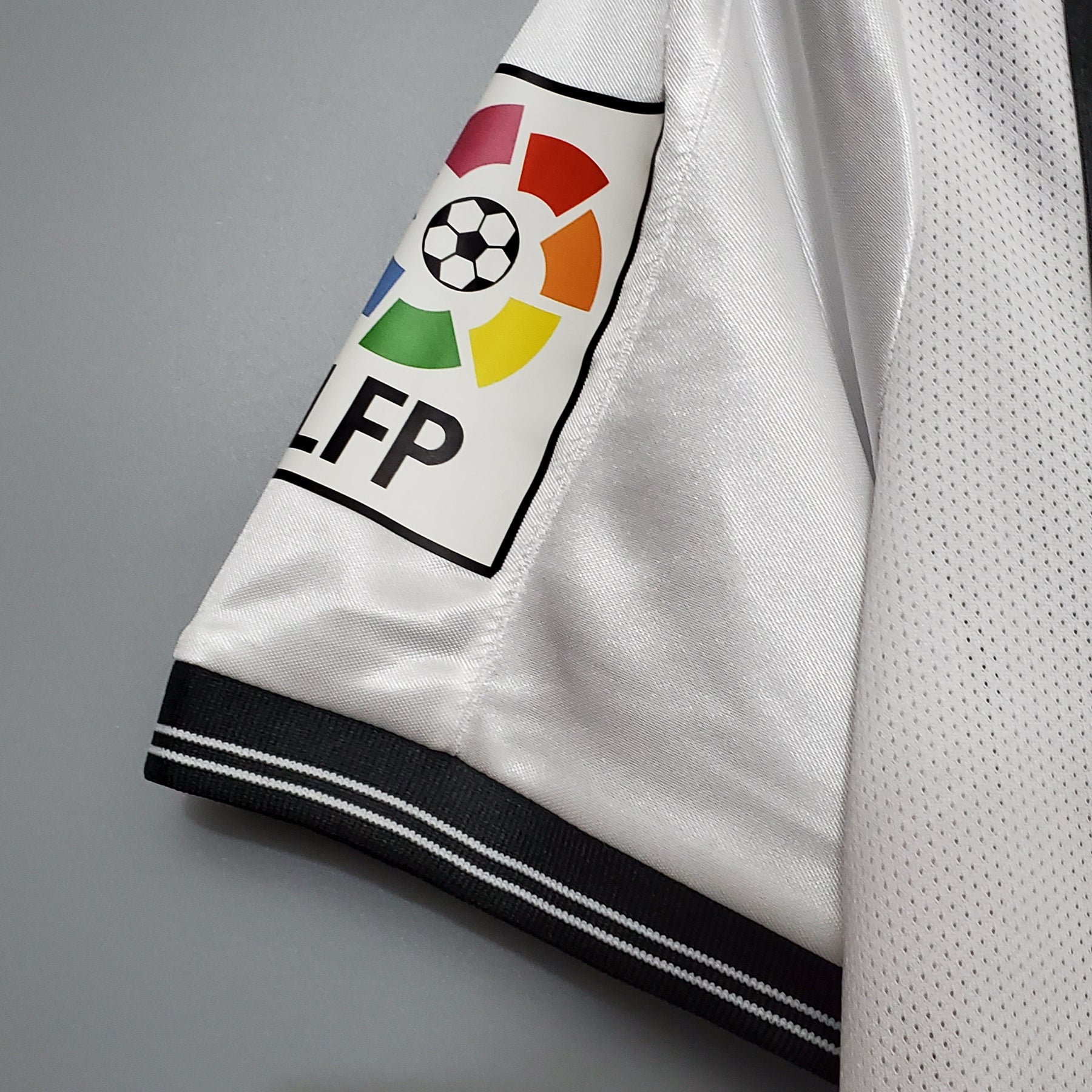 Camisola Valencia Titular 01/02 - Versão Retro
