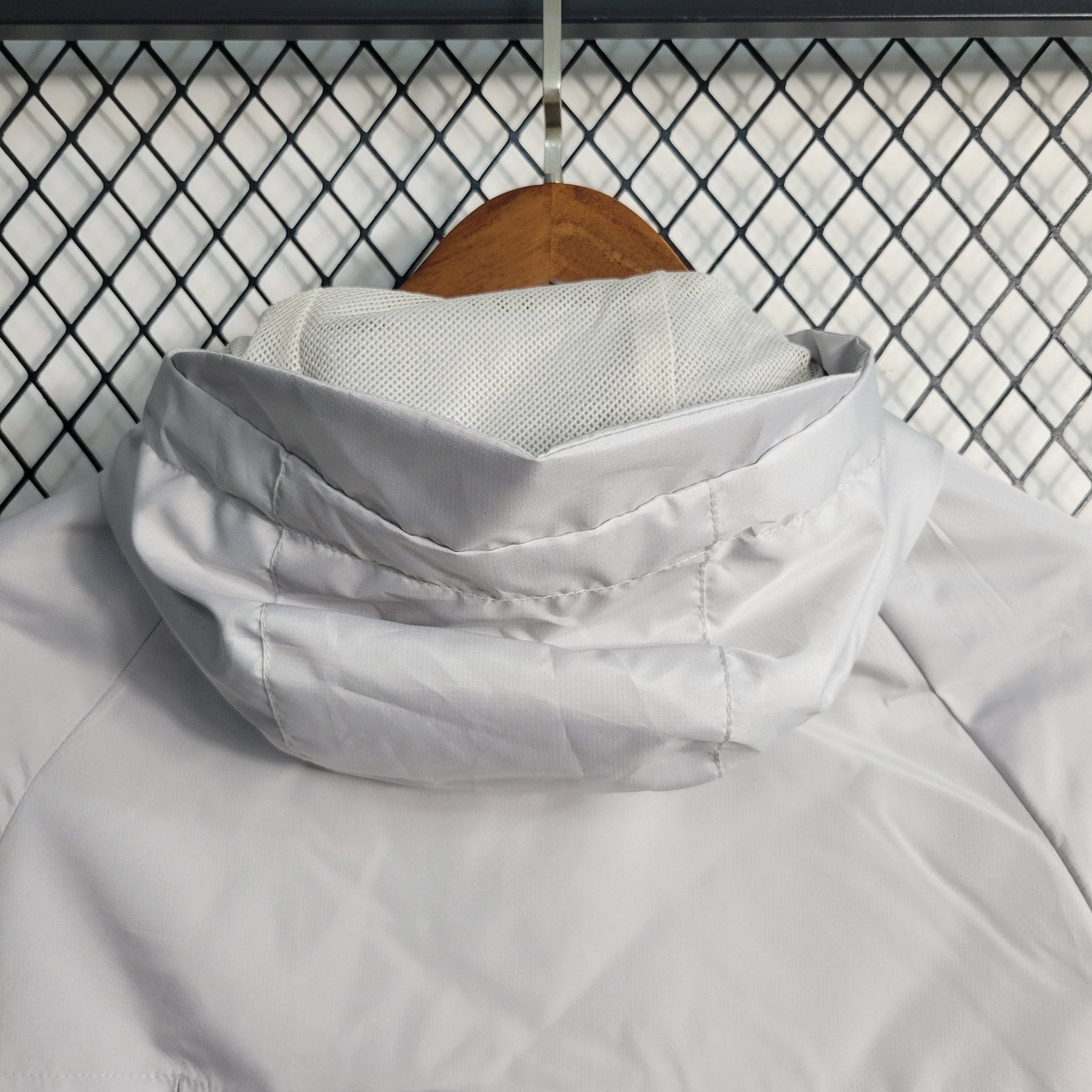 Casaco Corta Vento Chelsea 23/24 - Branco