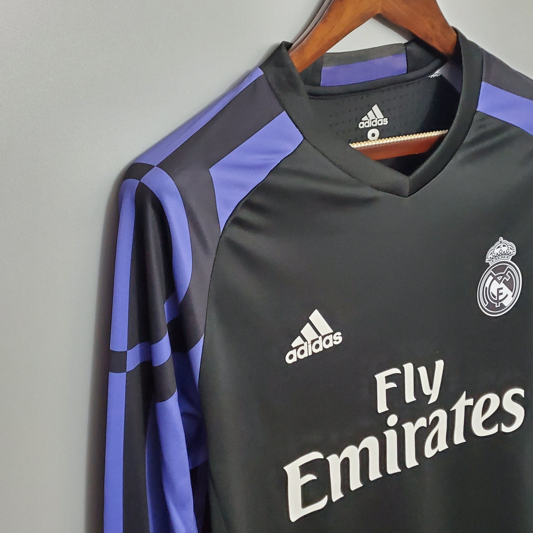 Camisola Real Madrid III 15/16 - Versão Retro Manga Comprida