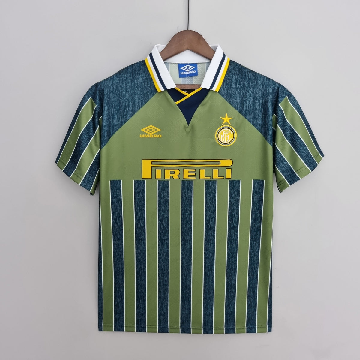 Camisola Inter de Milão Reserva 95/96 - Versão Retro