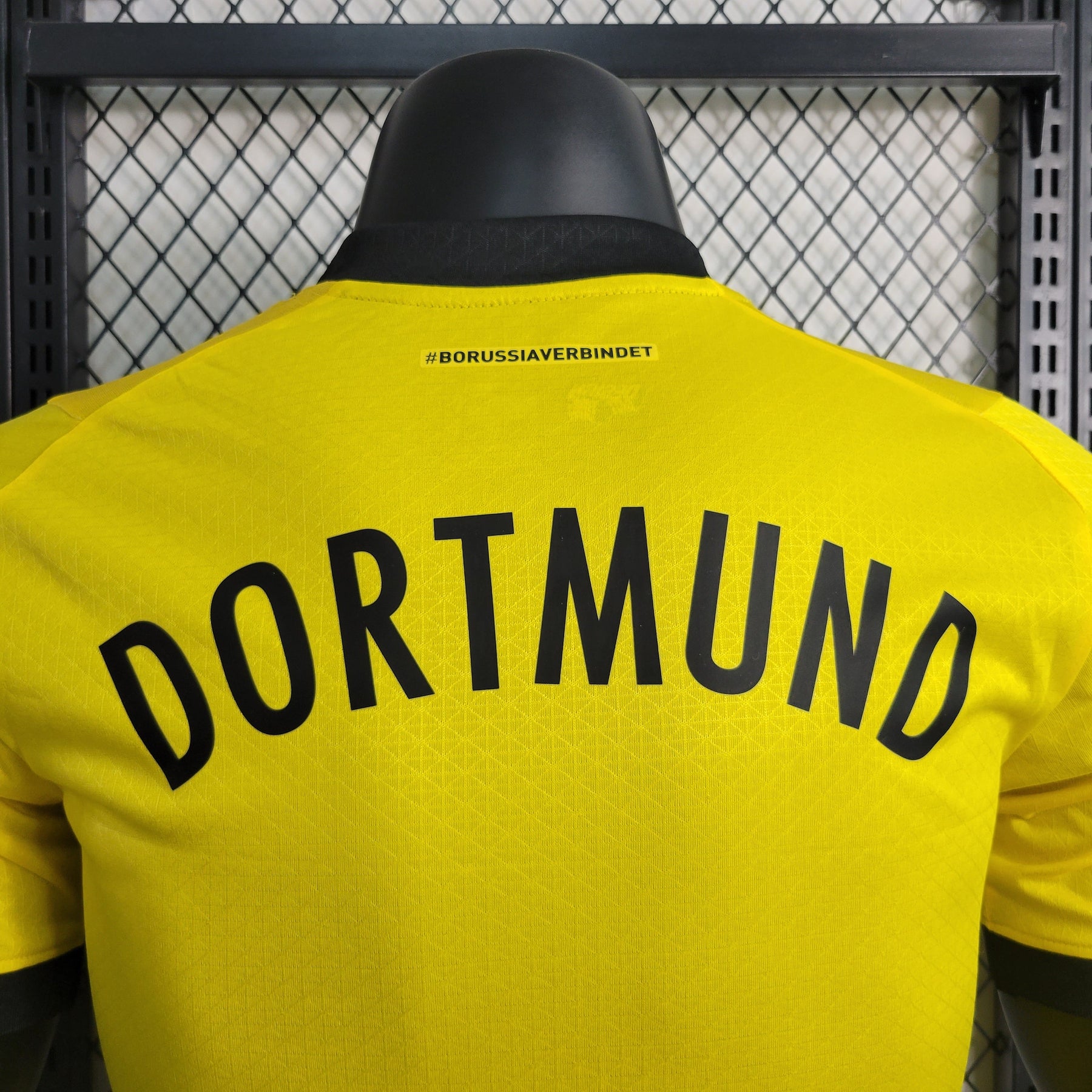 Camisola Borussia Dortmund Home 23/24 - Puma Jogador Masculina