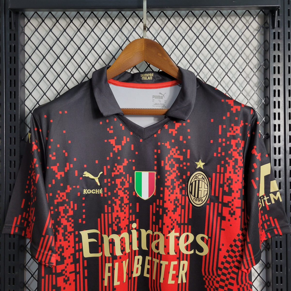 Camisola Milan Edição Especial 23/24 - Versão Adepto