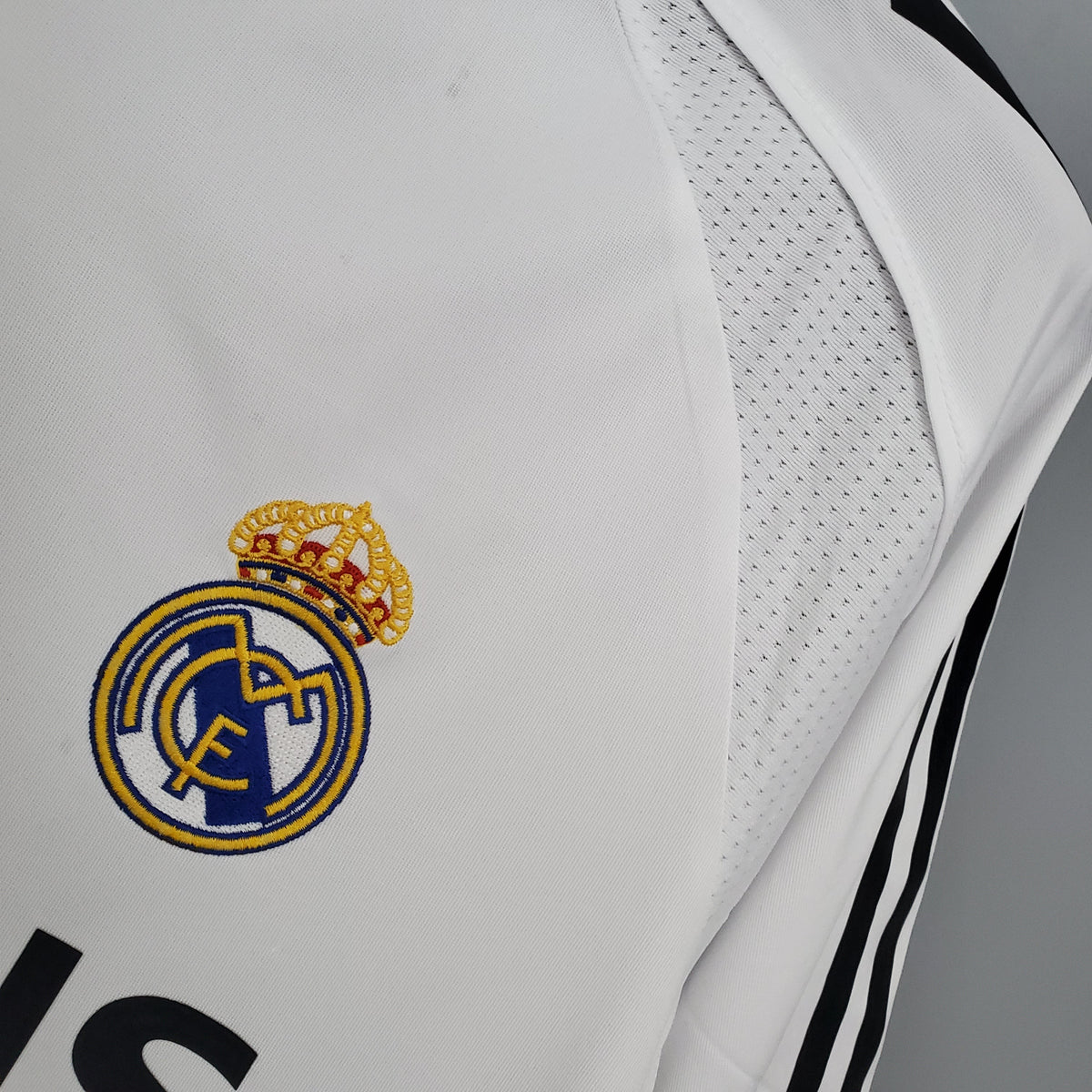 Camisola Real Madrid Titular 05/06 - Versão Retro