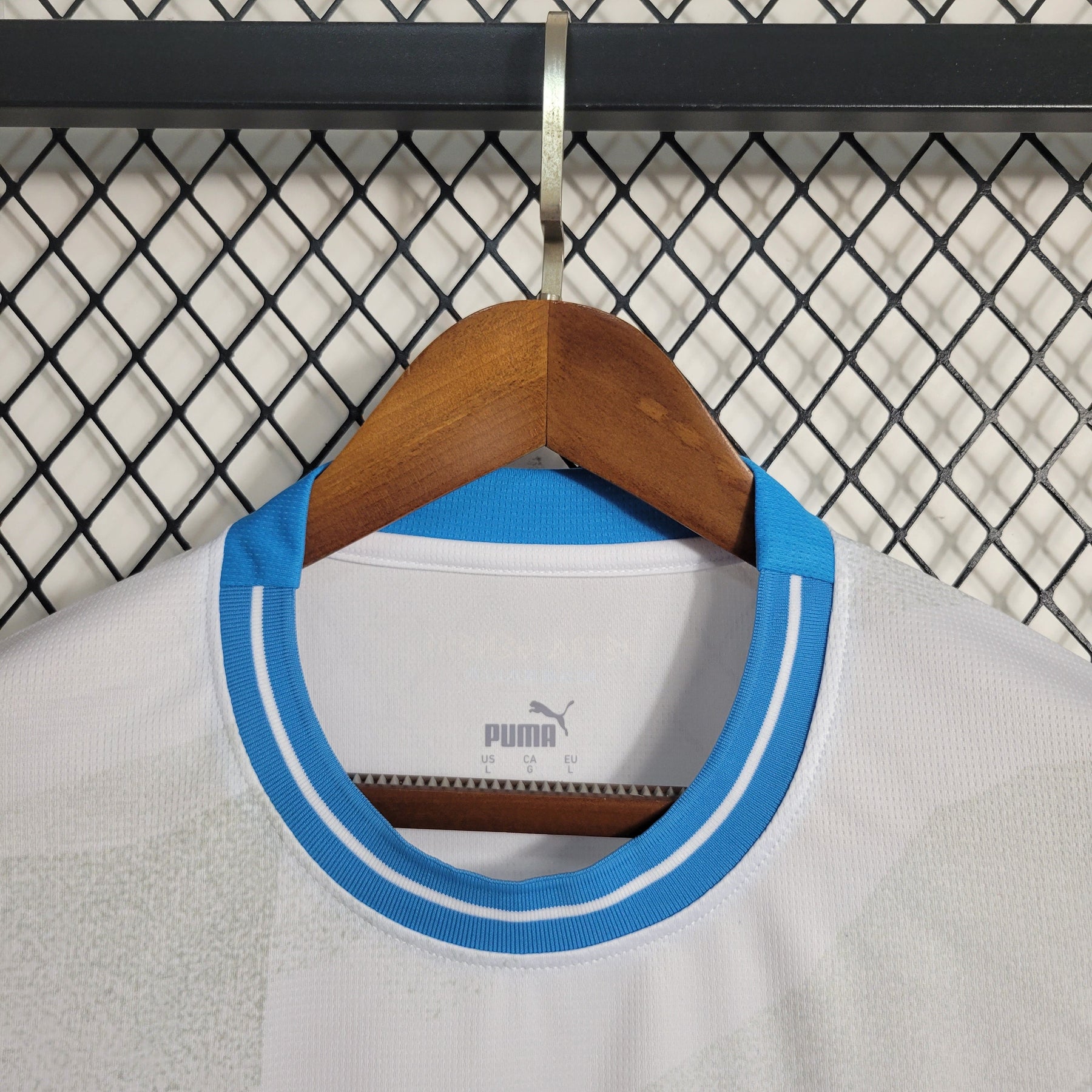 Camisola Olympique de Marseille Home 23/24 - Puma Adepto Masculina