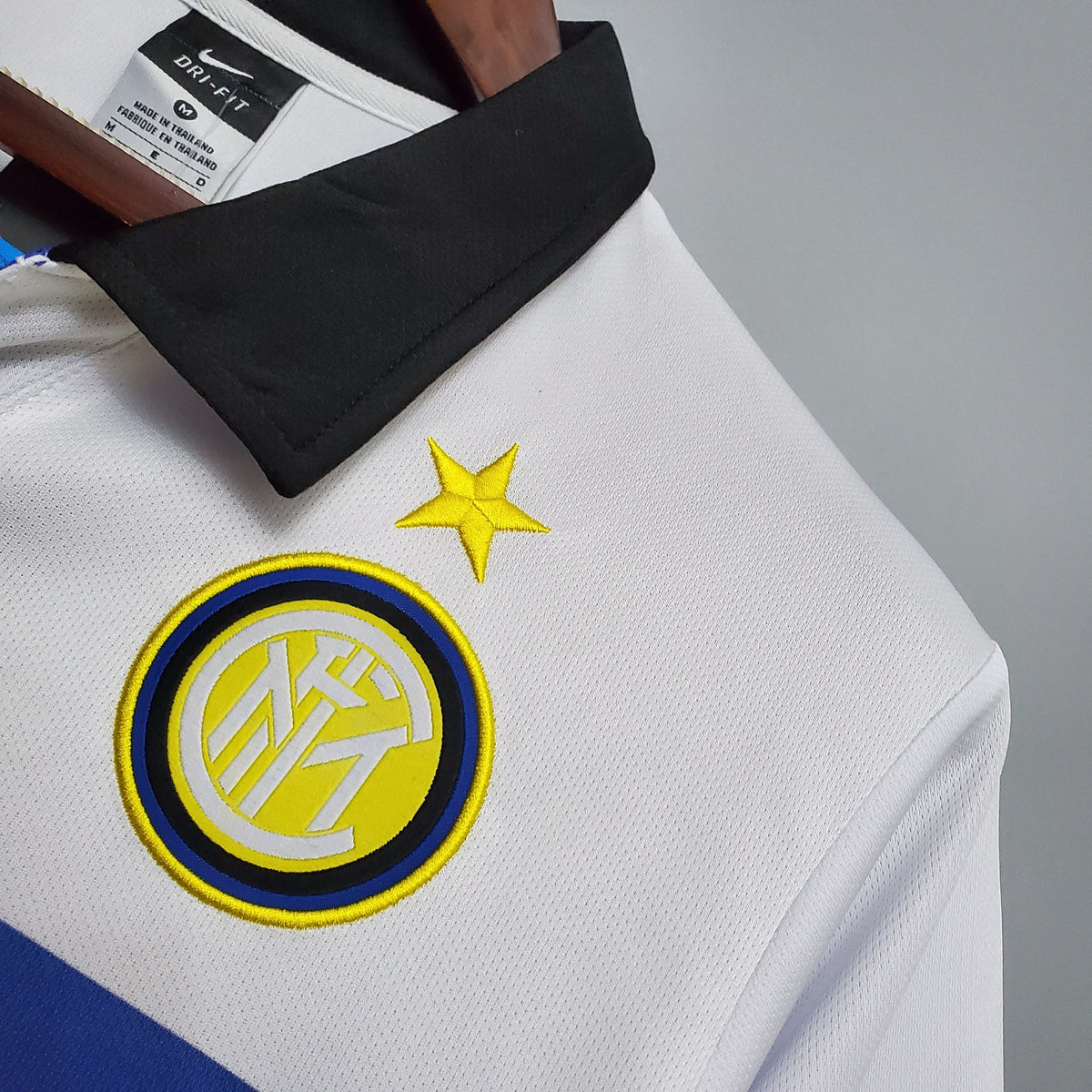 Camisola Inter de Milão Reserva 98/99 - Versão Retro