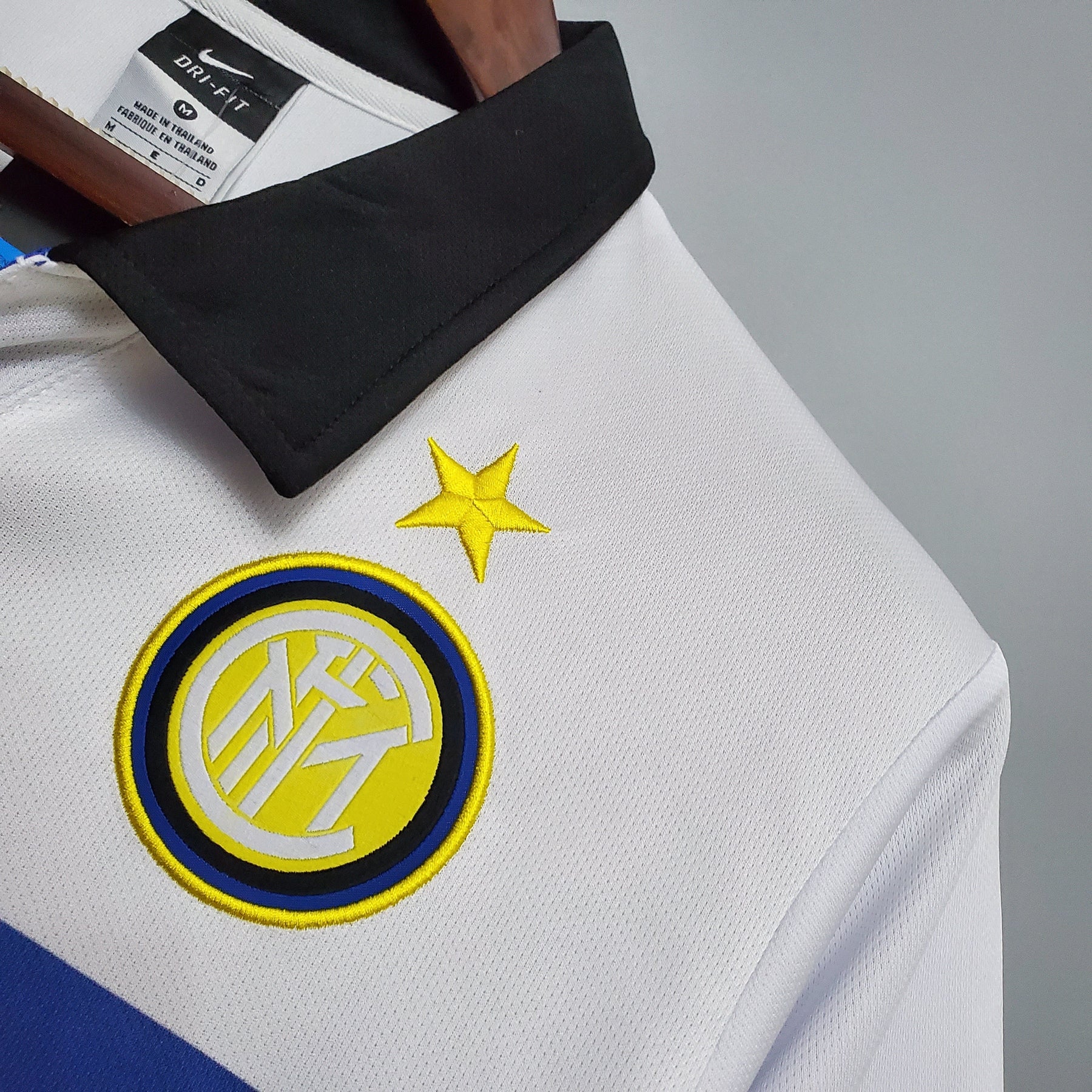 Camisola Inter de Milão Reserva 98/99 - Versão Retro