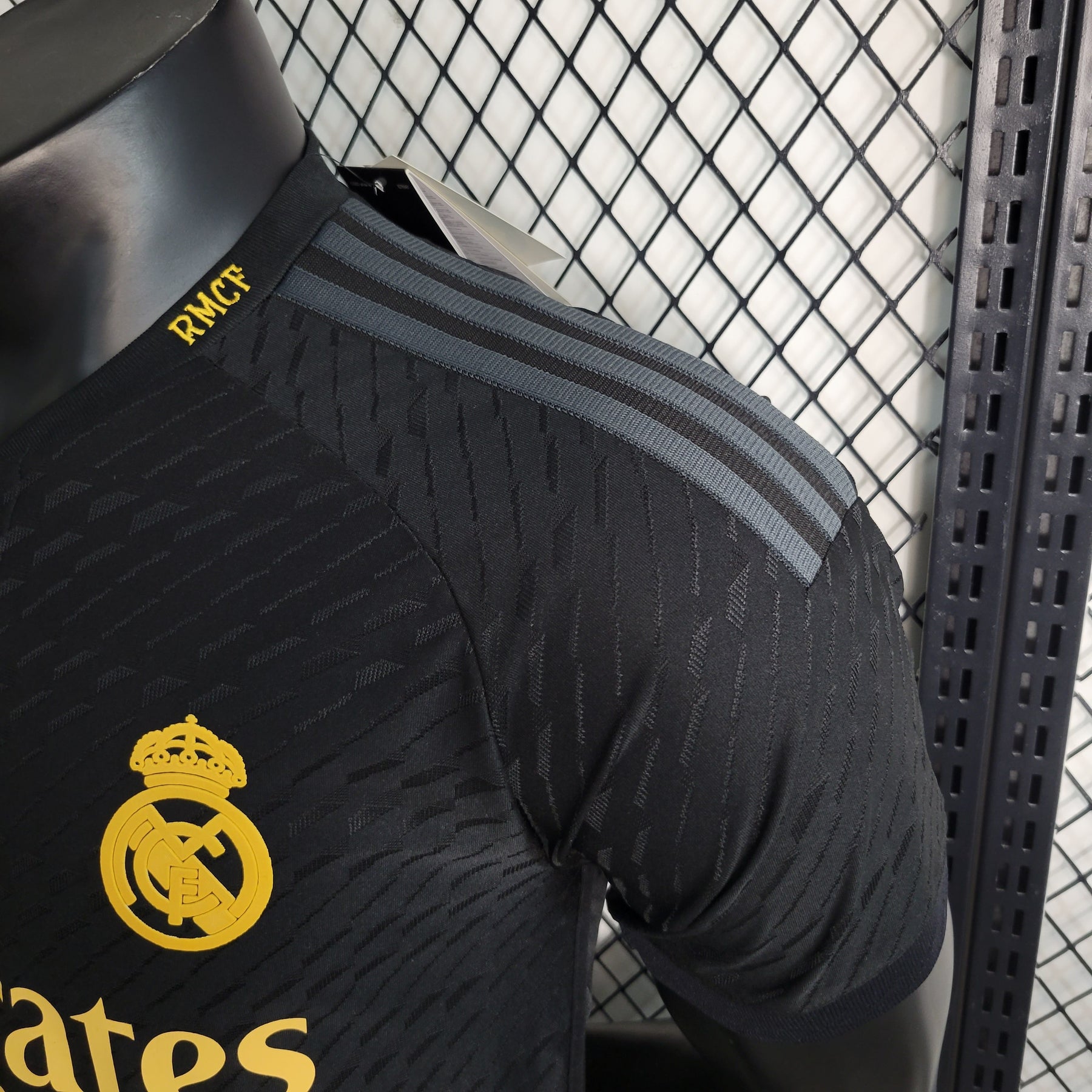 Camisola Real Madrid Away Preta III 23/24 - Versão Jogador Masculina