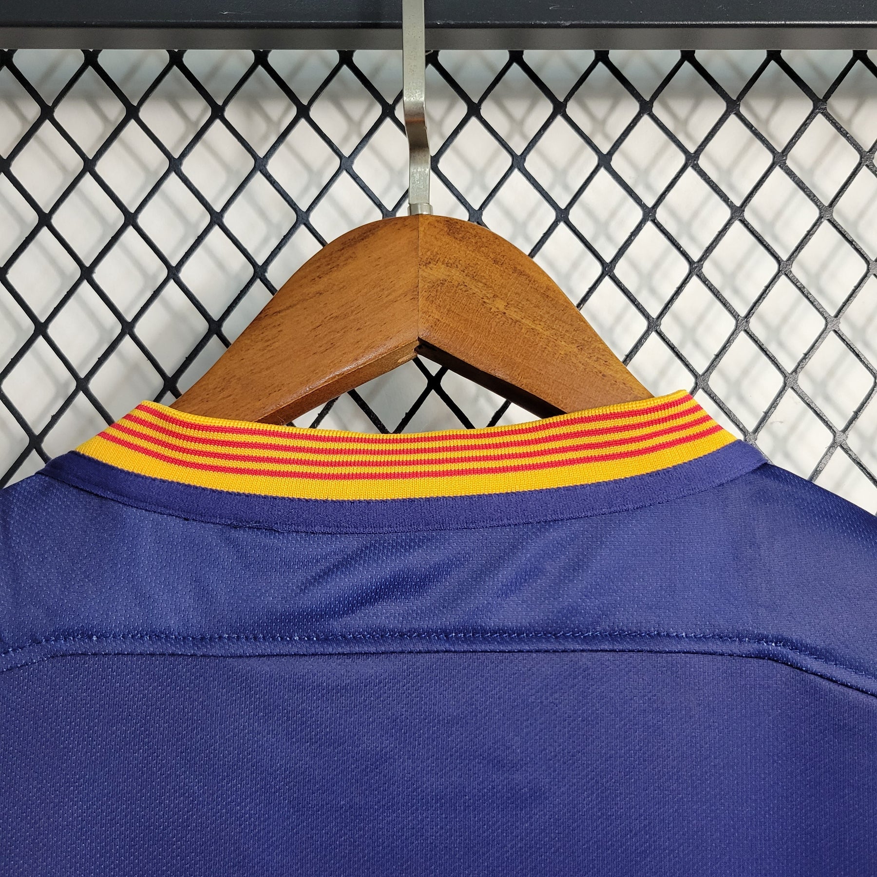 Camisola Barcelona Titular 15/16 - Versão Retro