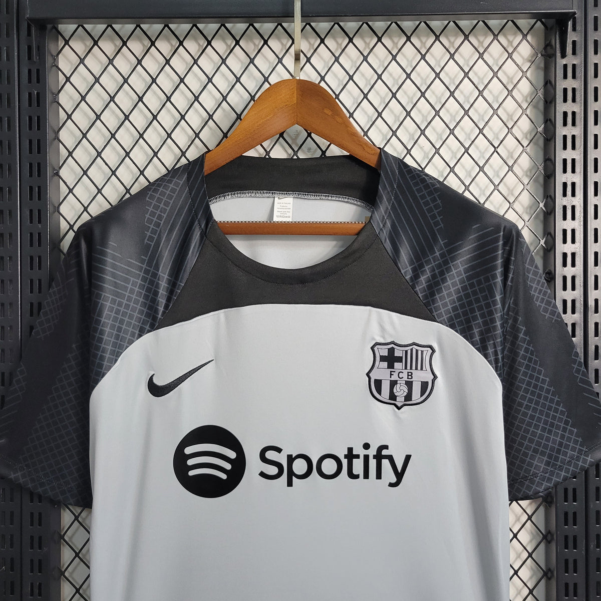 Camisola Barcelona Treino 23/24 - Nike Adepto Masculina - Lançamento