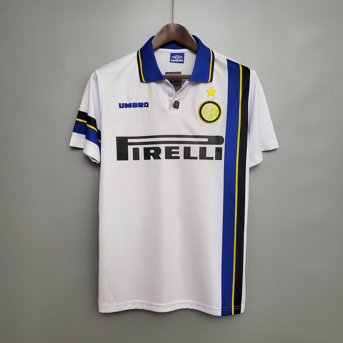 Camisola Inter de Milão Reserva 97/98 - Versão Retro