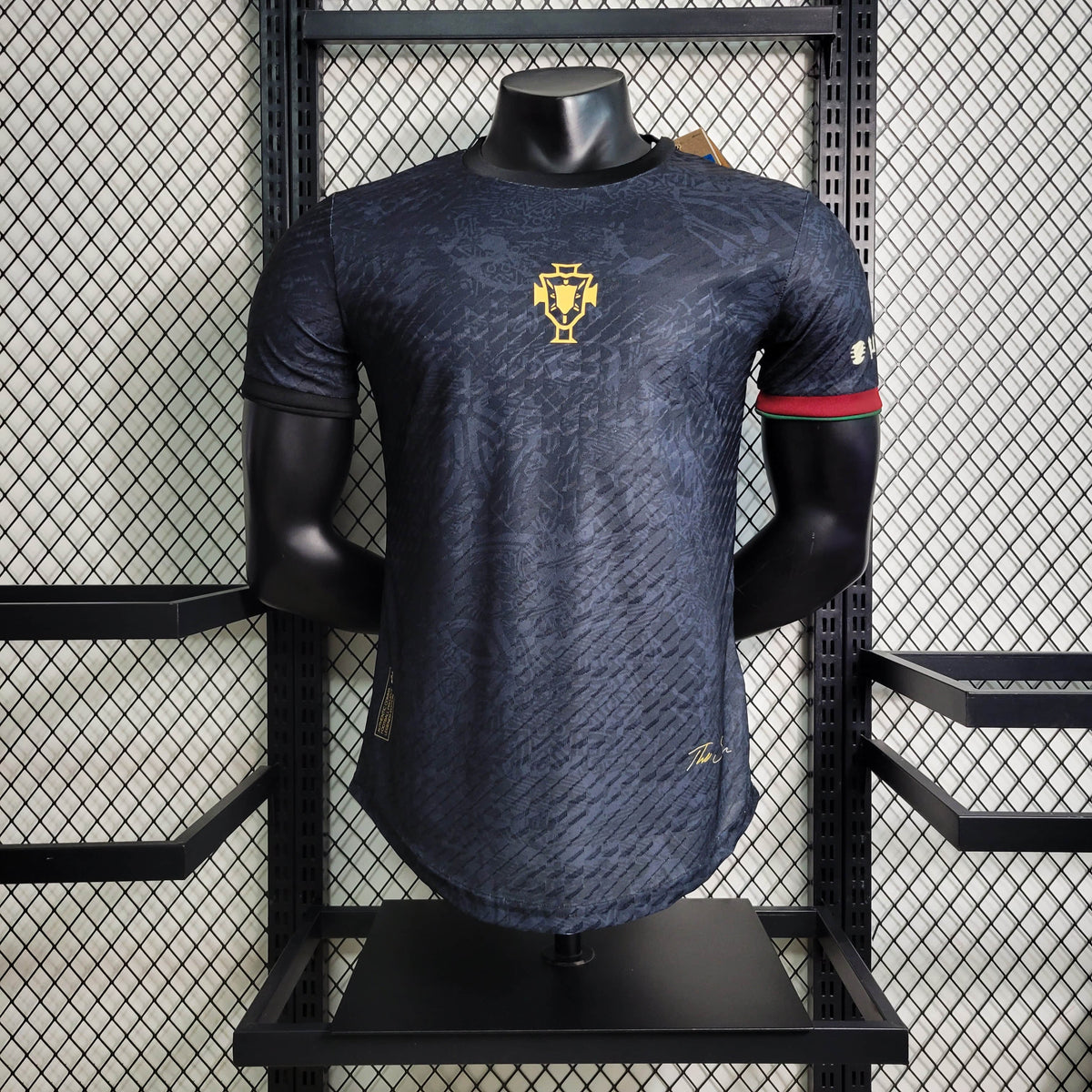 Camisola Portugal Edição Especial CR7 23/24 - Versão Jogador - Lançamento