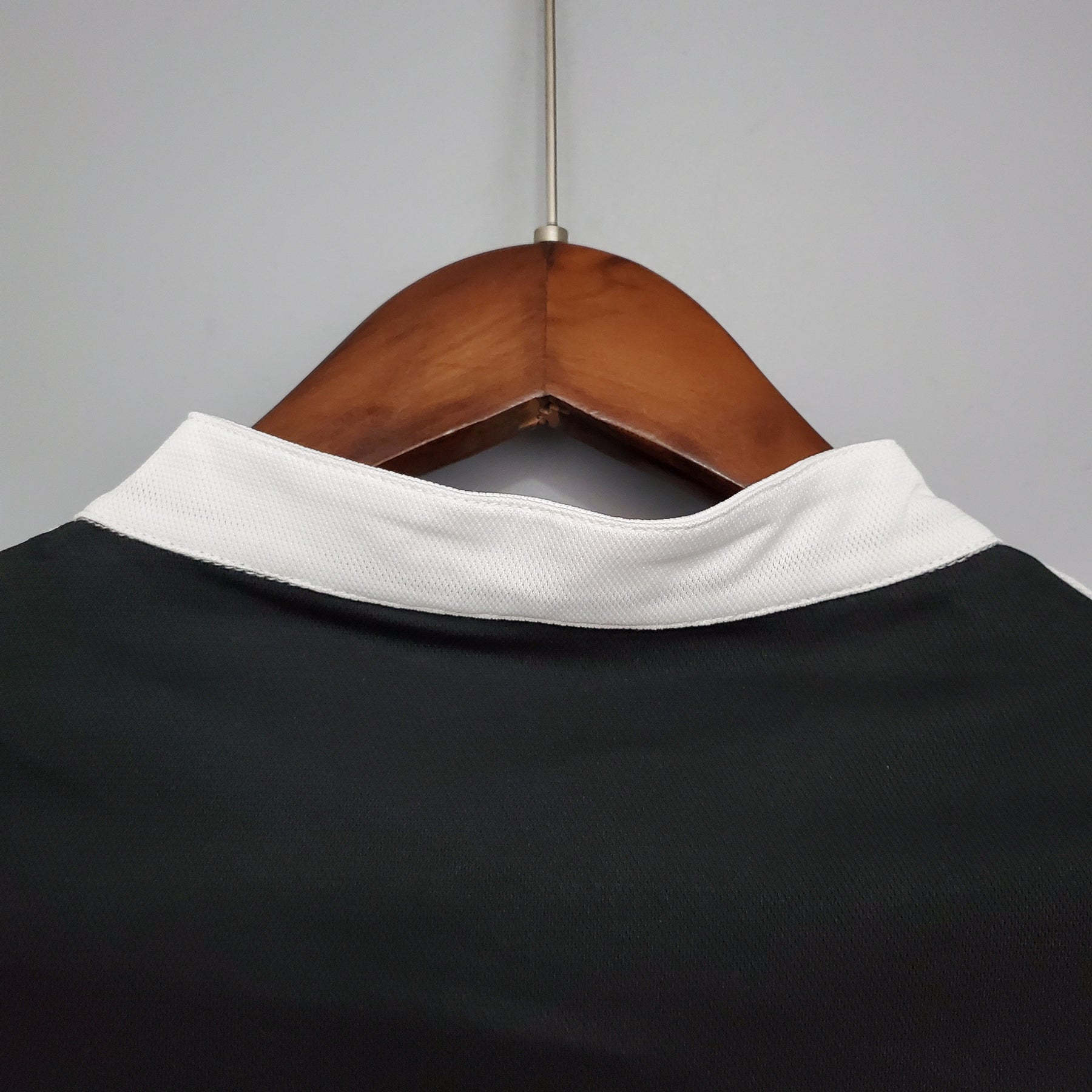 Camisola Juventus Titular 17/18 - Versão Retro