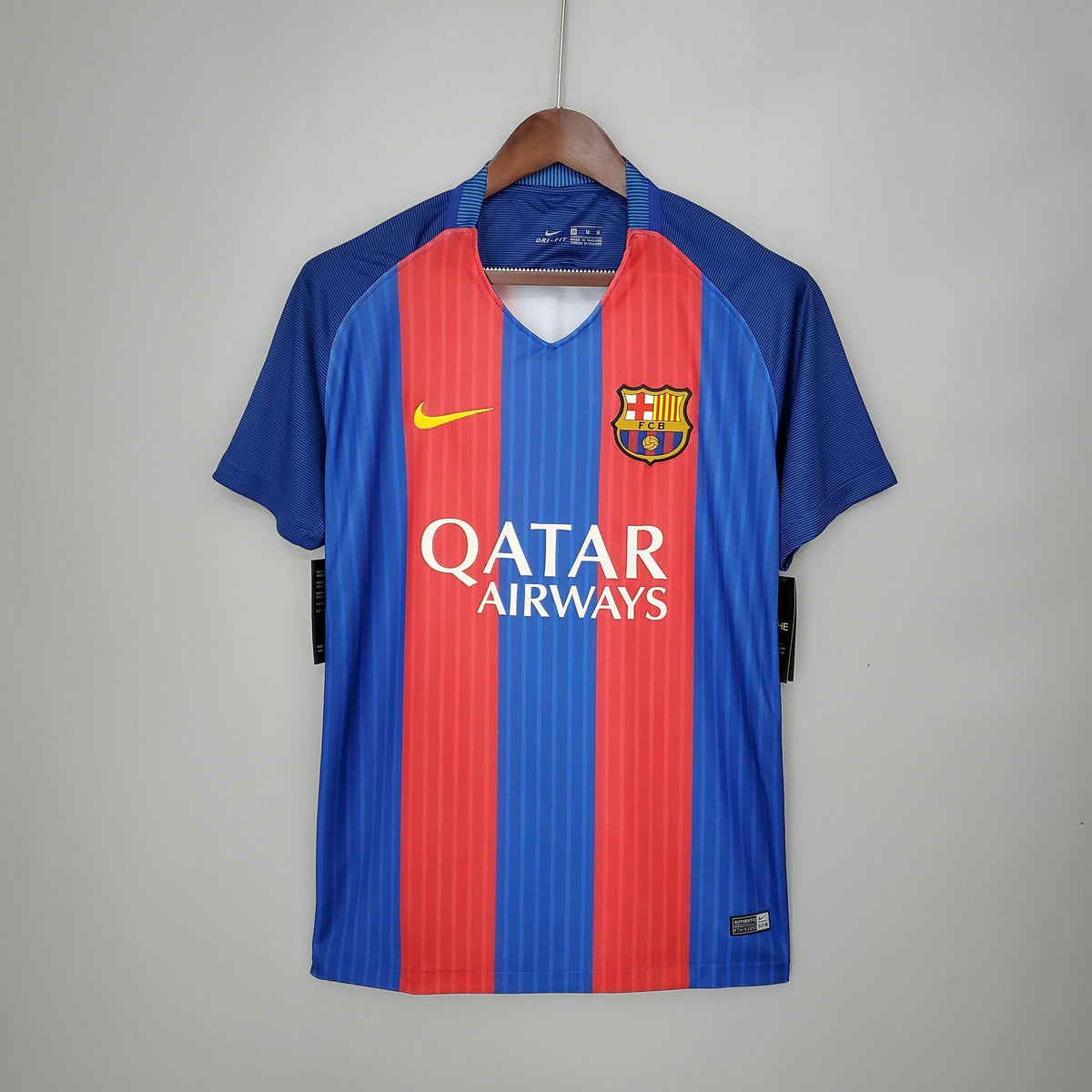 Camisola Barcelona Titular 16/17 - Versão Retro