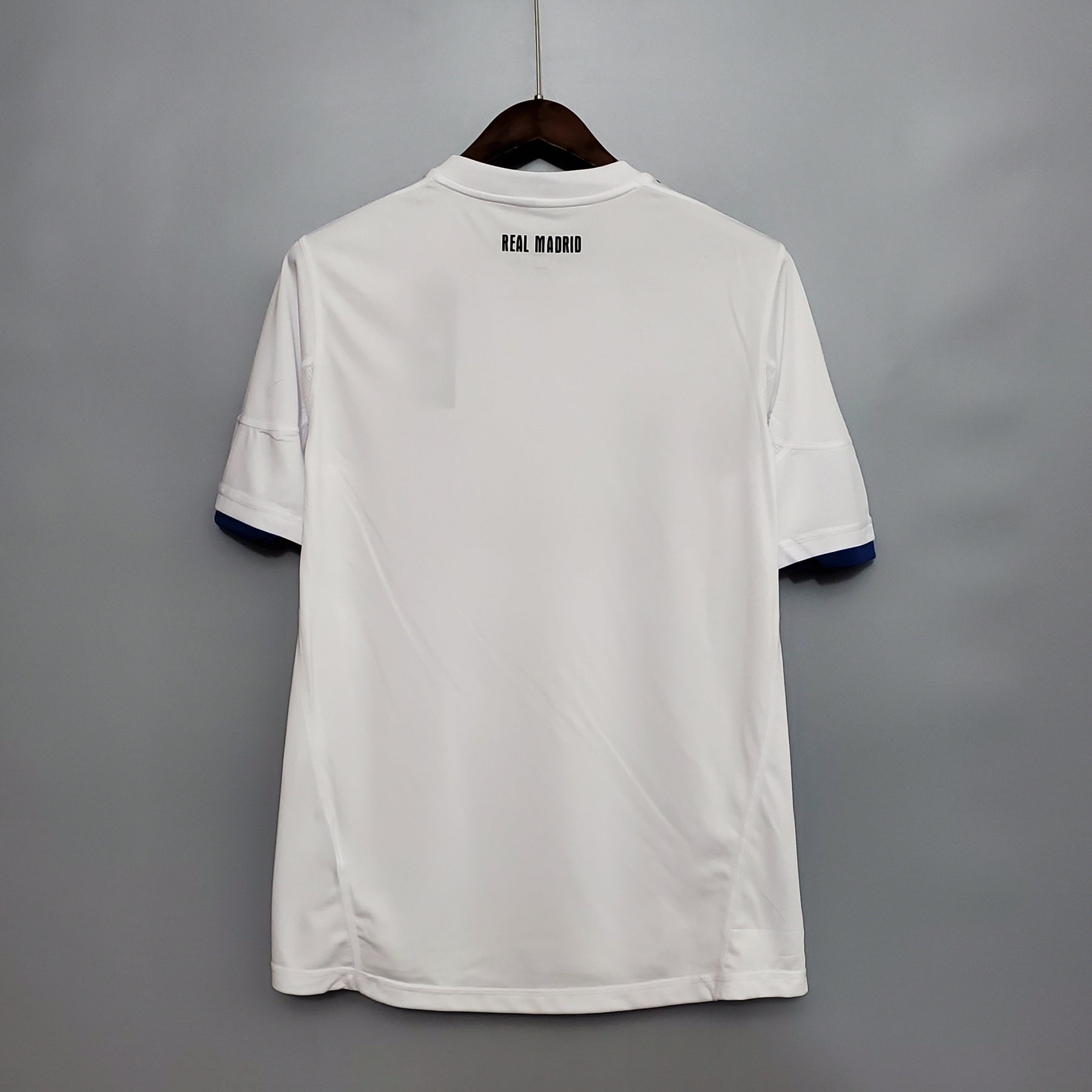 Camisola Real Madrid Titular 10/11 - Versão Retro