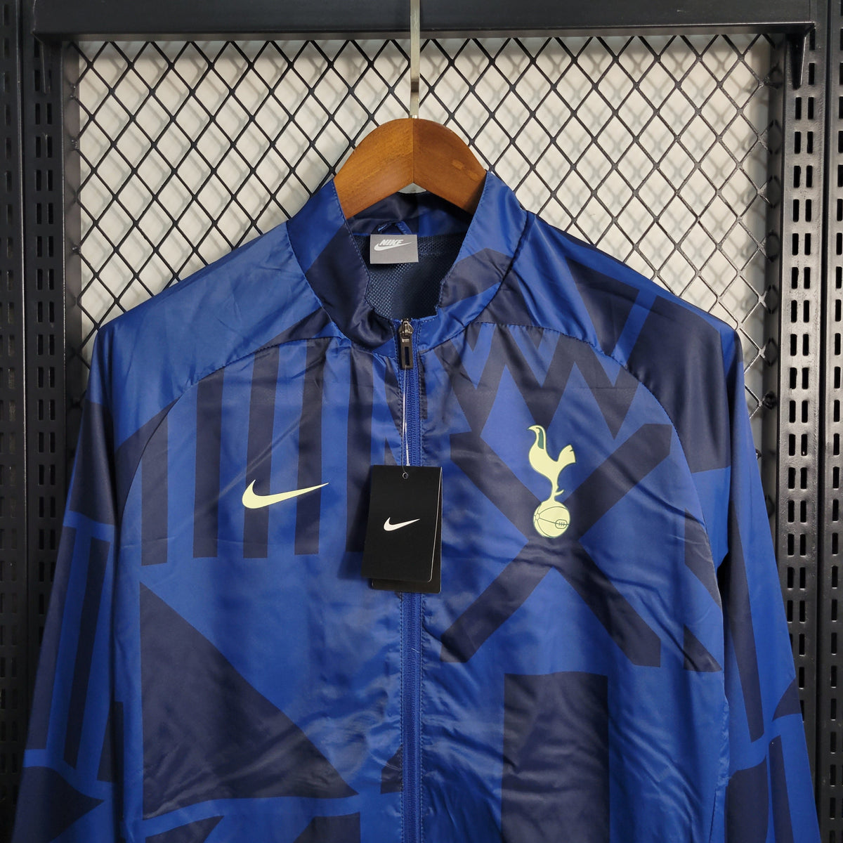 Casaco Corta Vento Tottenham Azul 23/24