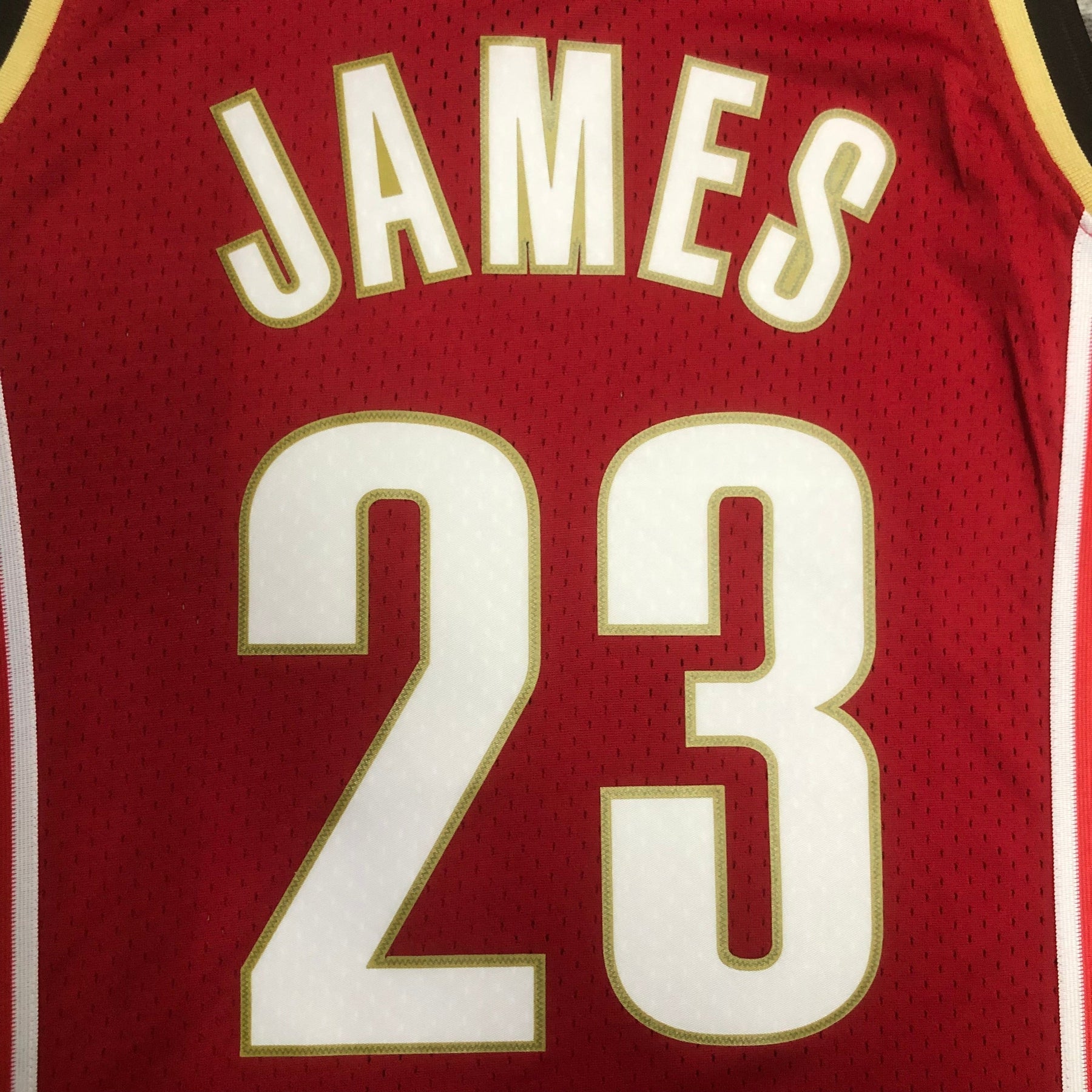 Regata Cleveland Cavaliers Mitchell & Ness Away Edition 03/04 - Rei da Pelada