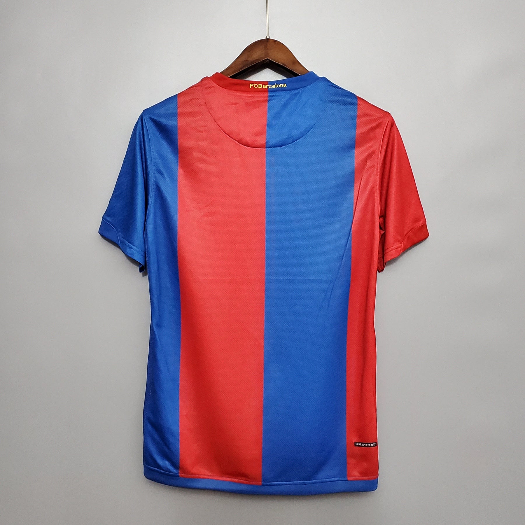 Camisola Barcelona Titular 06/07 - Versão Retro