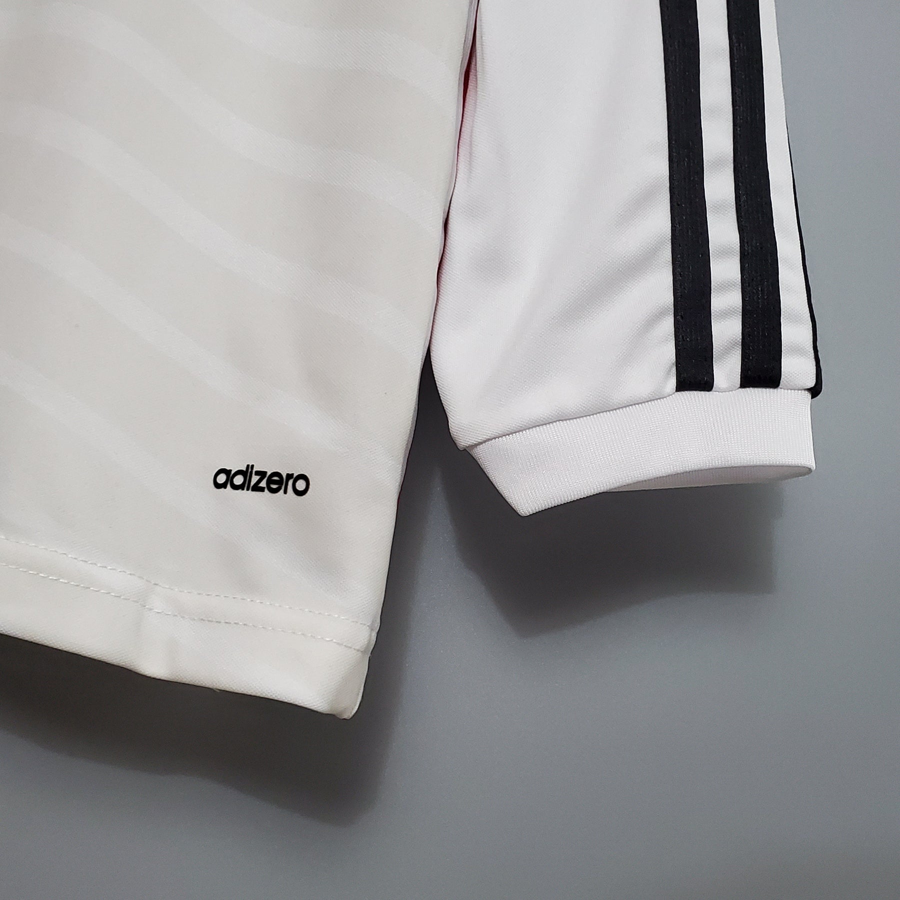 Camisola Real Madrid Titular 14/15 - Versão Retro Manga Comprida