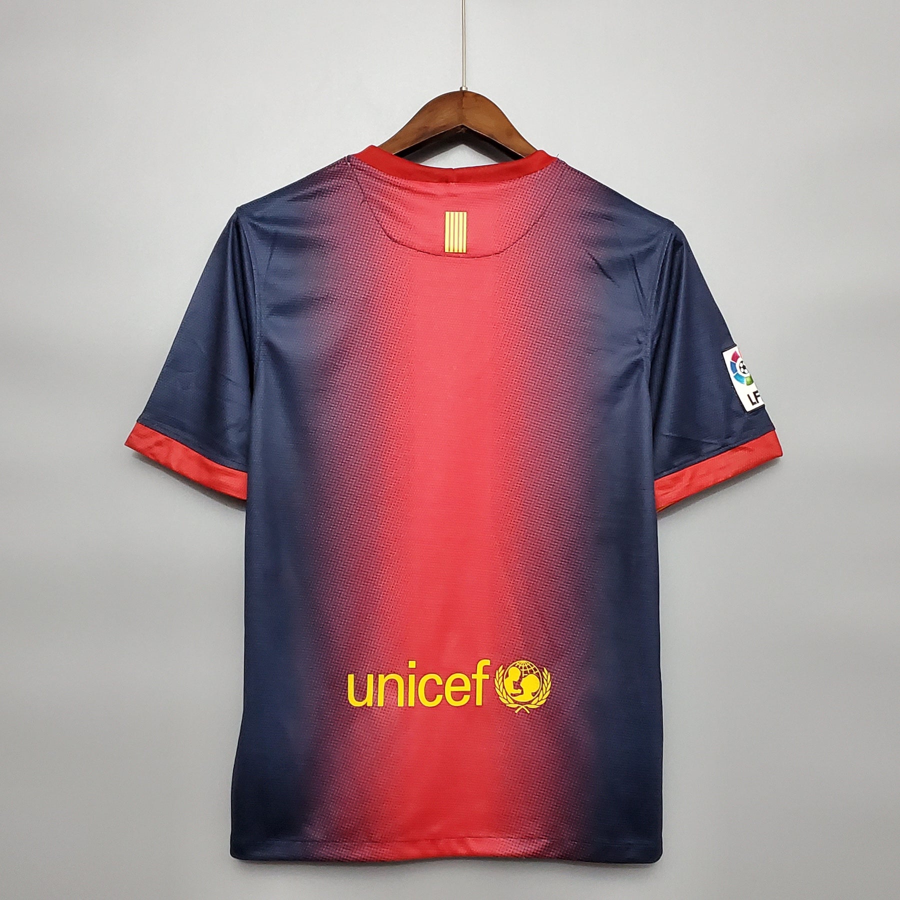 Camisola Barcelona Titular 12/13 - Versão Retro