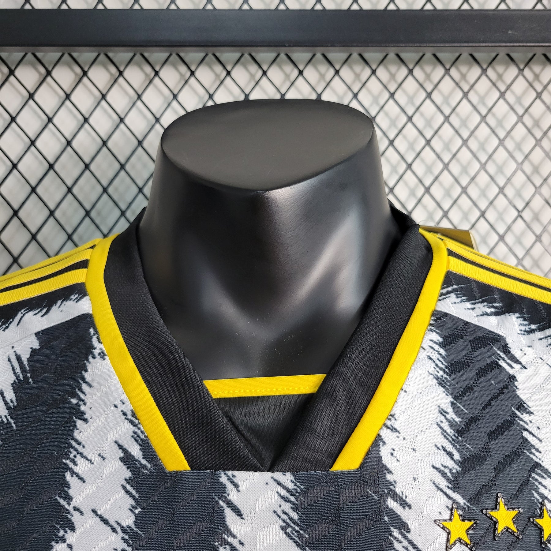 Camisola Juventus Home 23/24 - Adidas Jogador Masculina