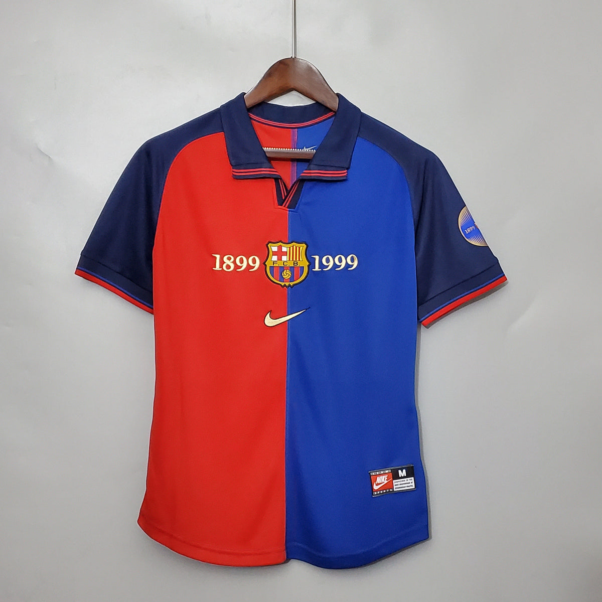 Camisola Barcelona Edição Comemorativa 100 Anos - Versão Retro