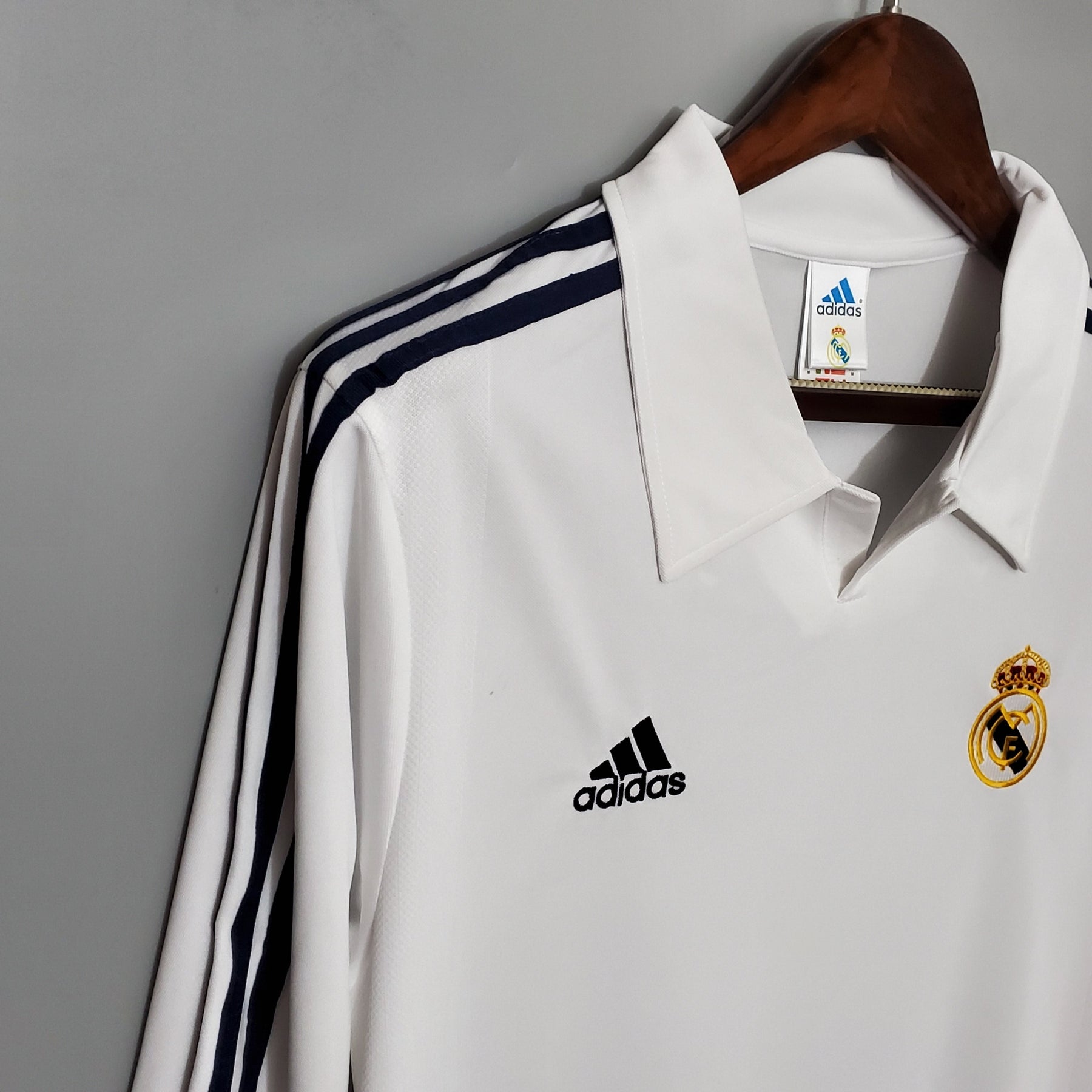 Camisola Real Madrid Titular 2002 - Versão Retro Manga Comprida