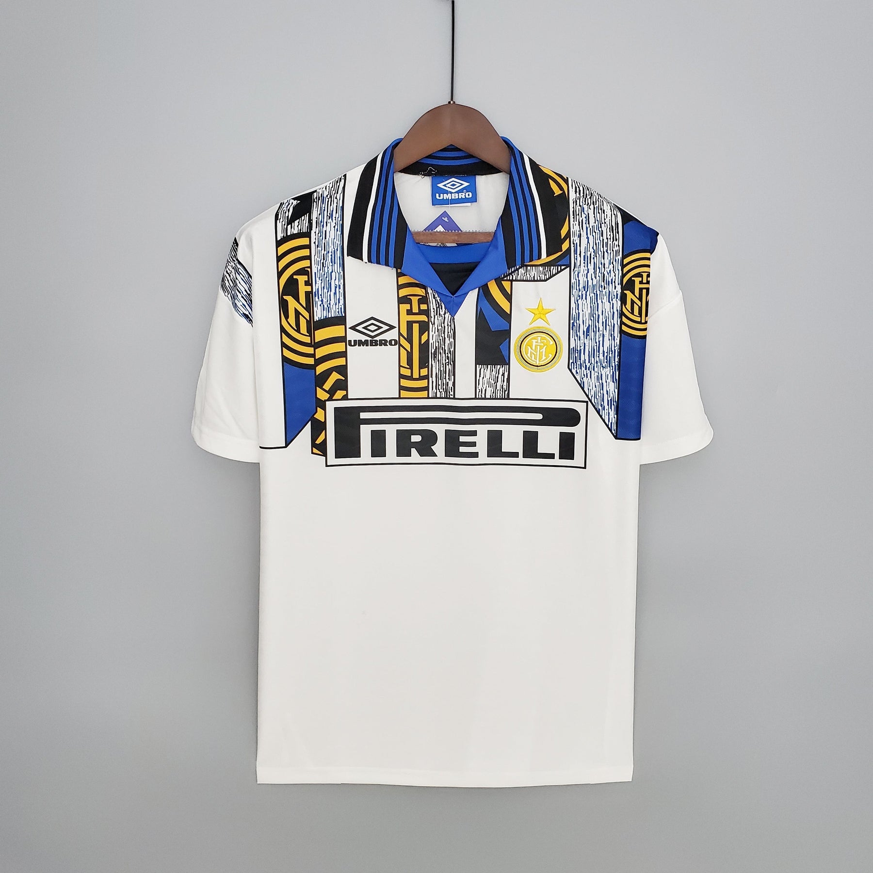 Camisola Inter de Milão Reserva 96/97 - Versão Retro
