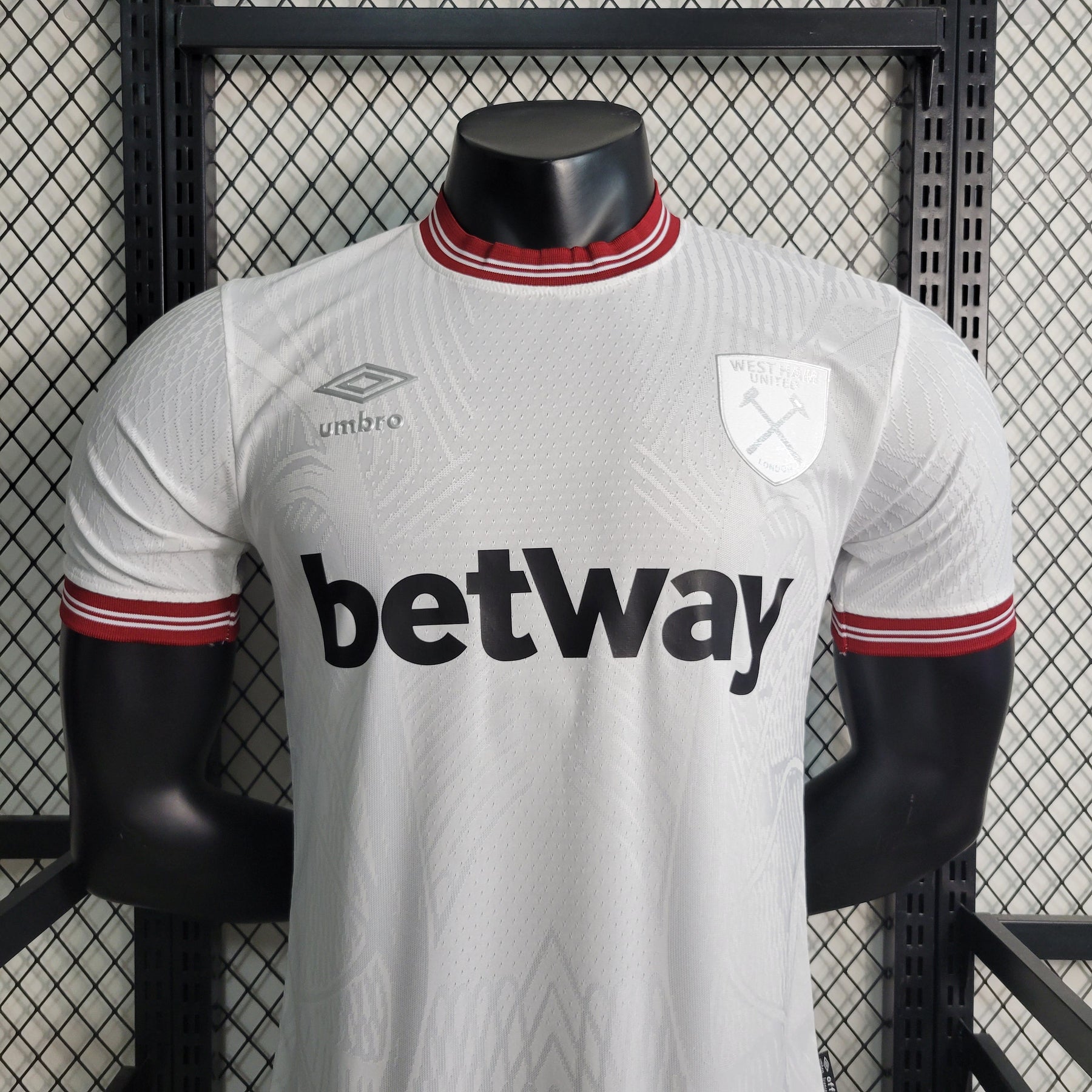Camisola West Ham Away 23/24 - Umbro Jogador Masculino