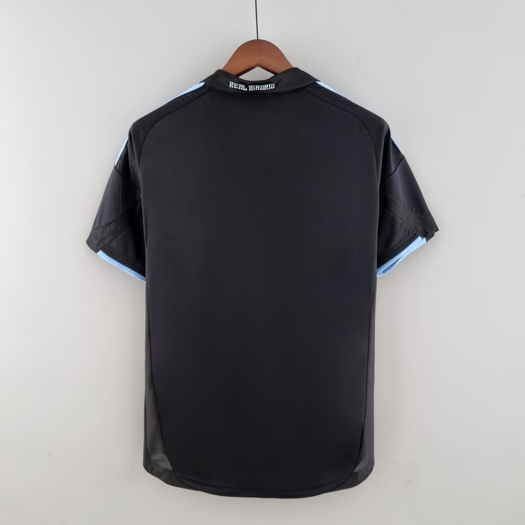 Camisola Real Madrid Reserva 09/10 - Versão Retro