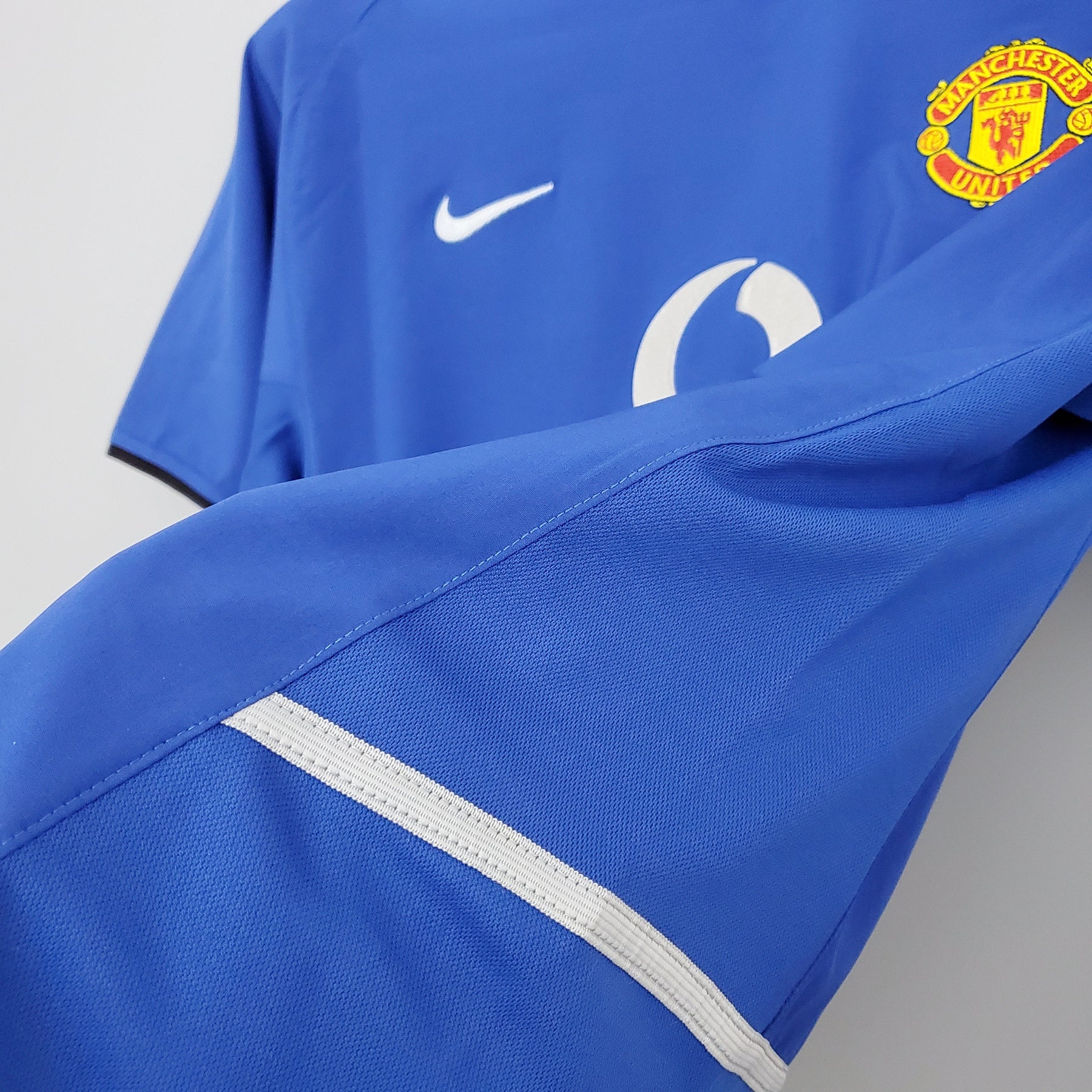 Camisola Manchester United Reserva 02/04 - Versão Retro