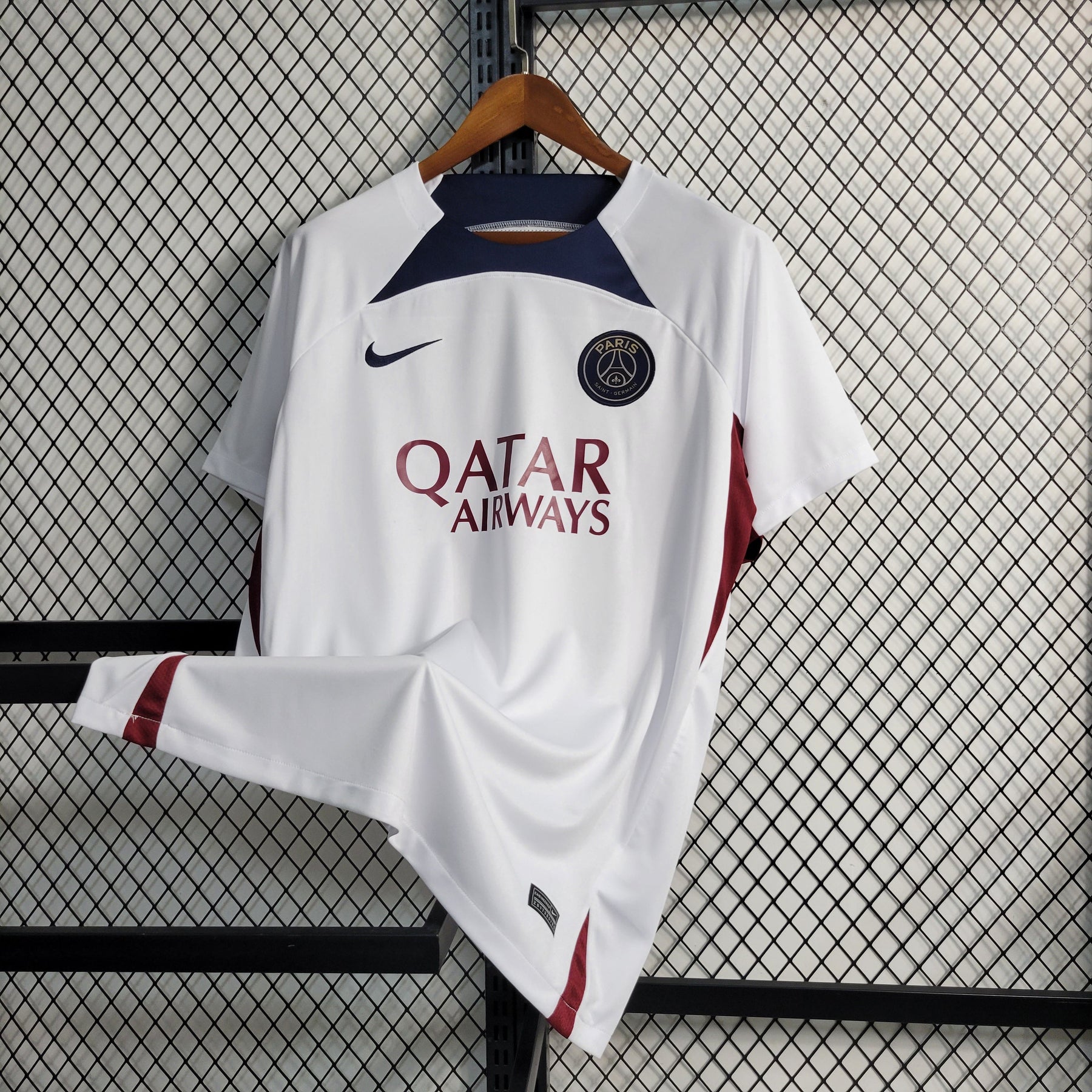 Camisola Psg Treino 23/24 - Nike Adepto Masculina - Lançamento
