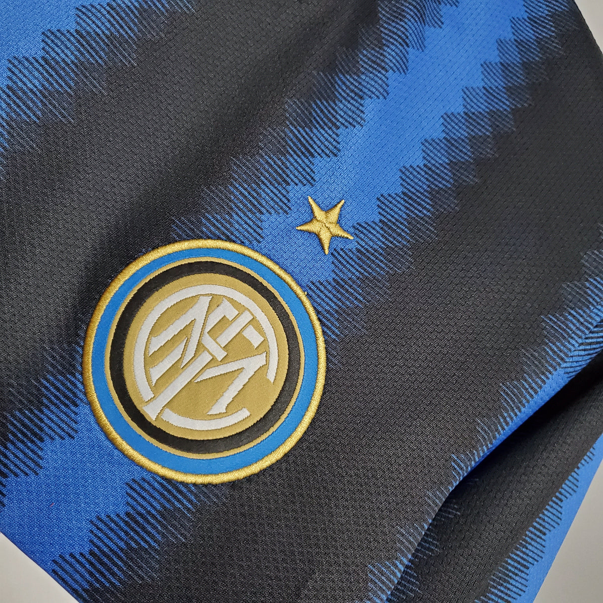 Camisola Inter de Milão Titular 10/11 - Versão Retro Manga Comprida