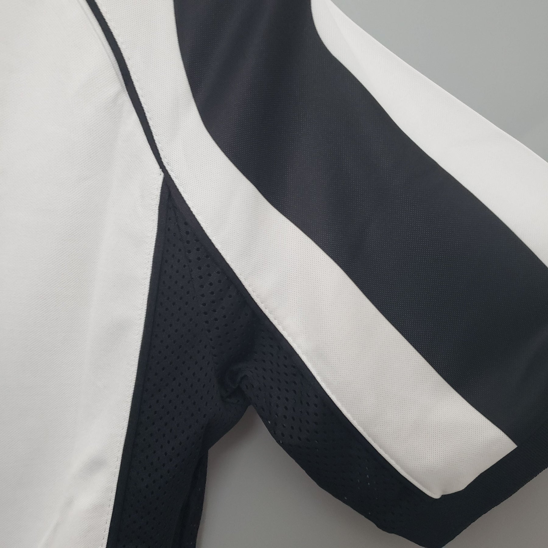 Camisola Juventus Titular 97/98 - Versão Retro