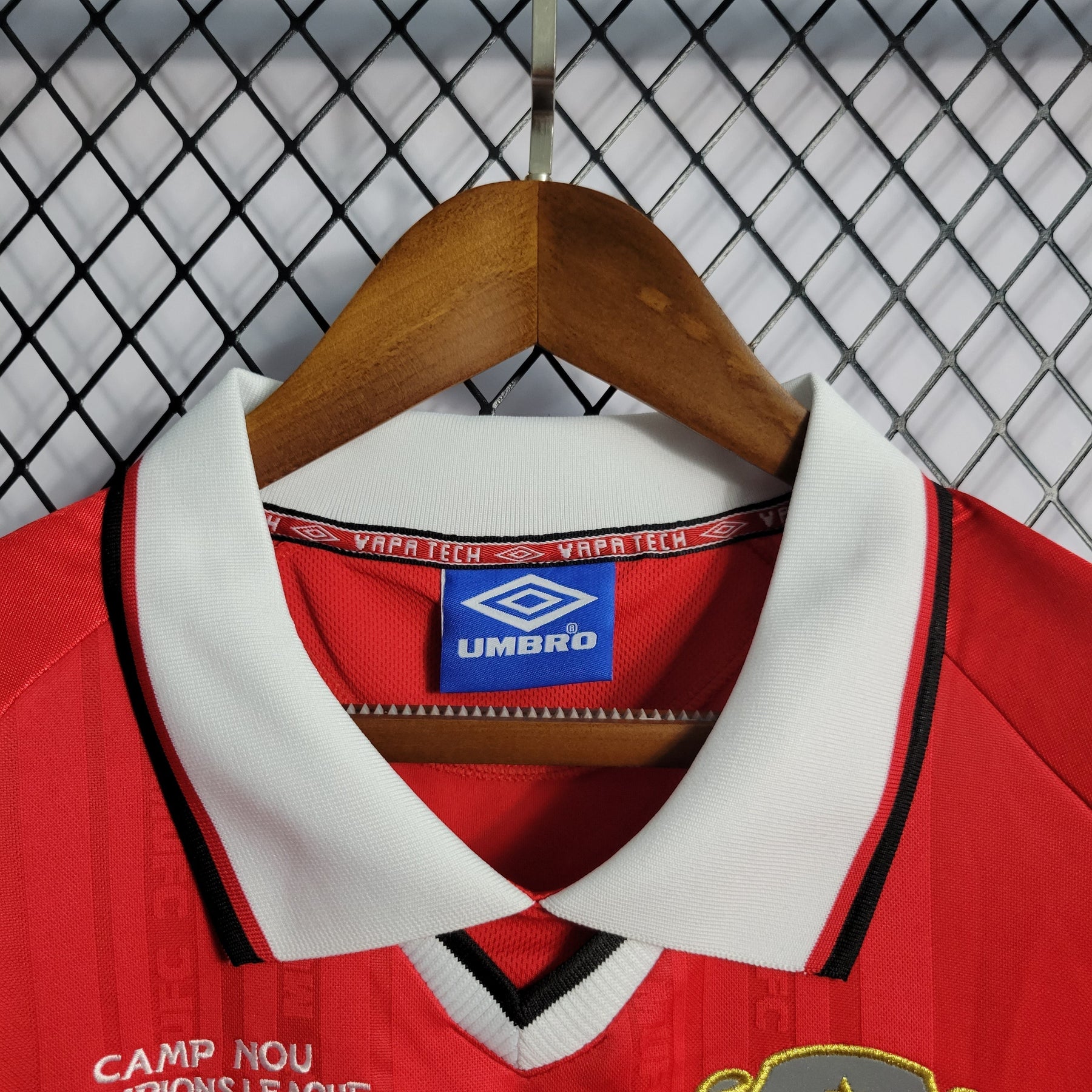 Camisola Manchester United Titular 1999 - Versão Retro