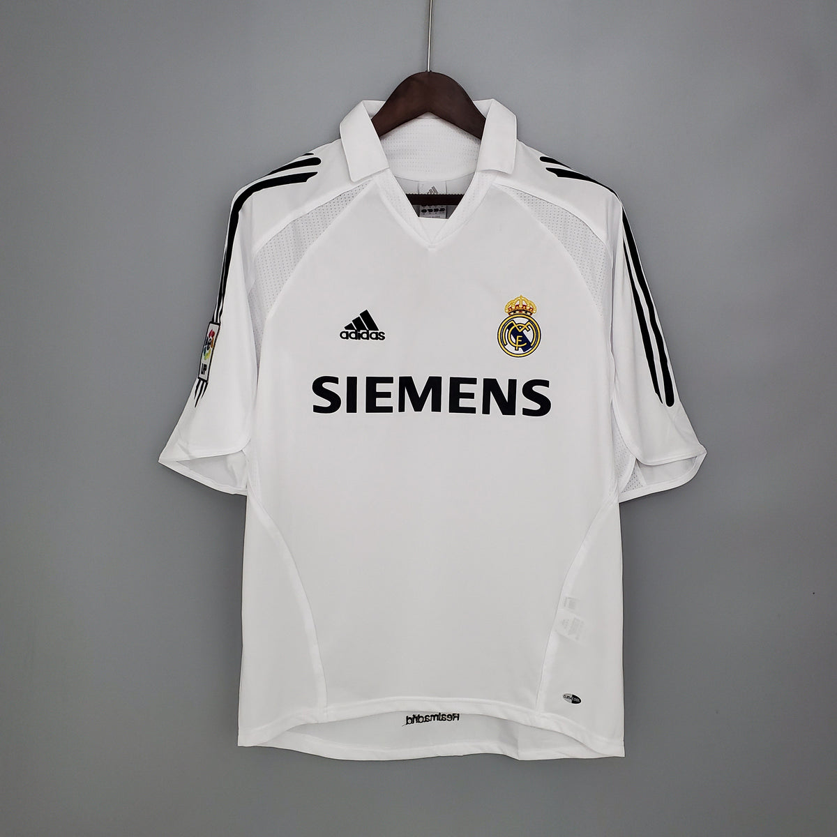 Camisola Real Madrid Titular 05/06 - Versão Retro