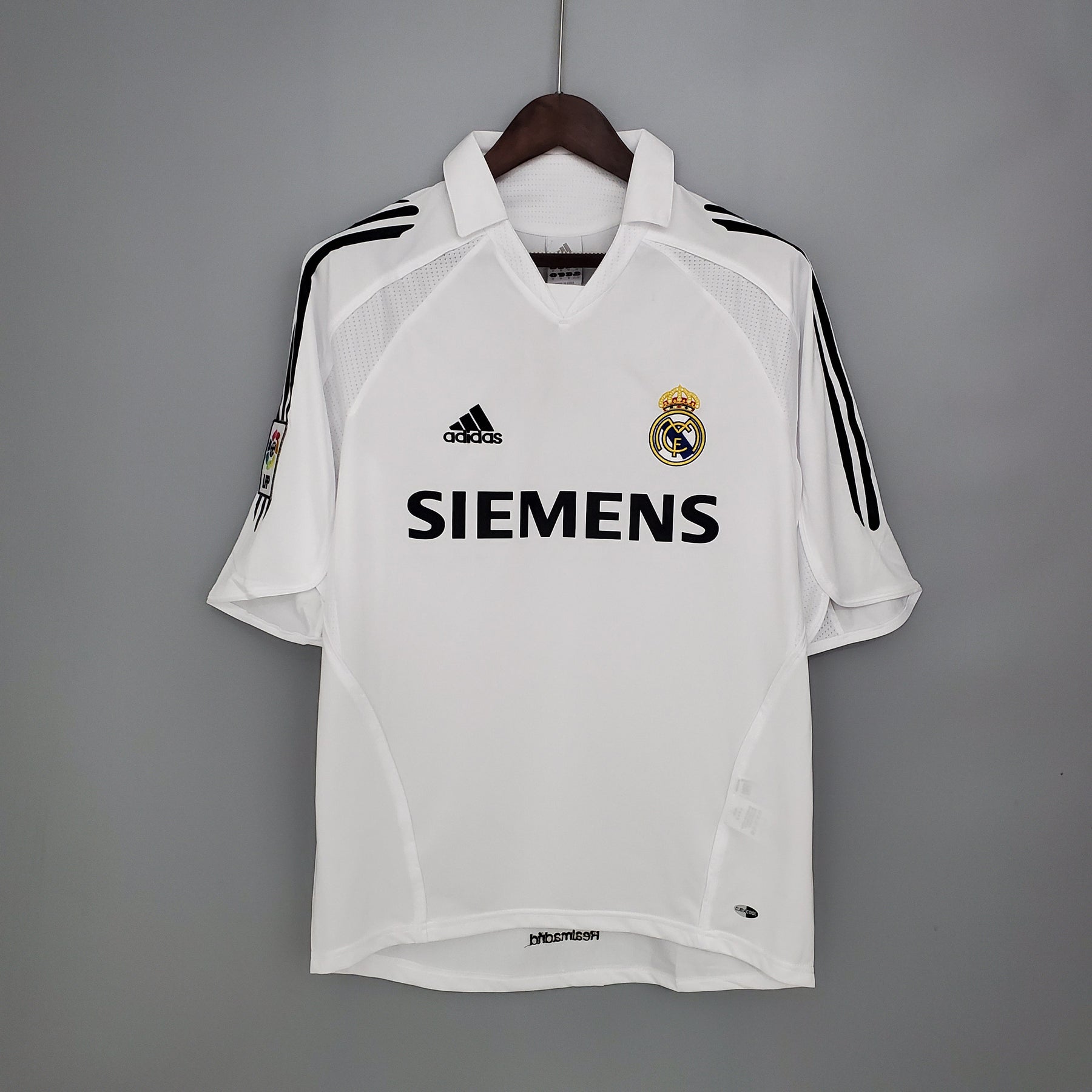 Camisola Real Madrid Titular 05/06 - Versão Retro