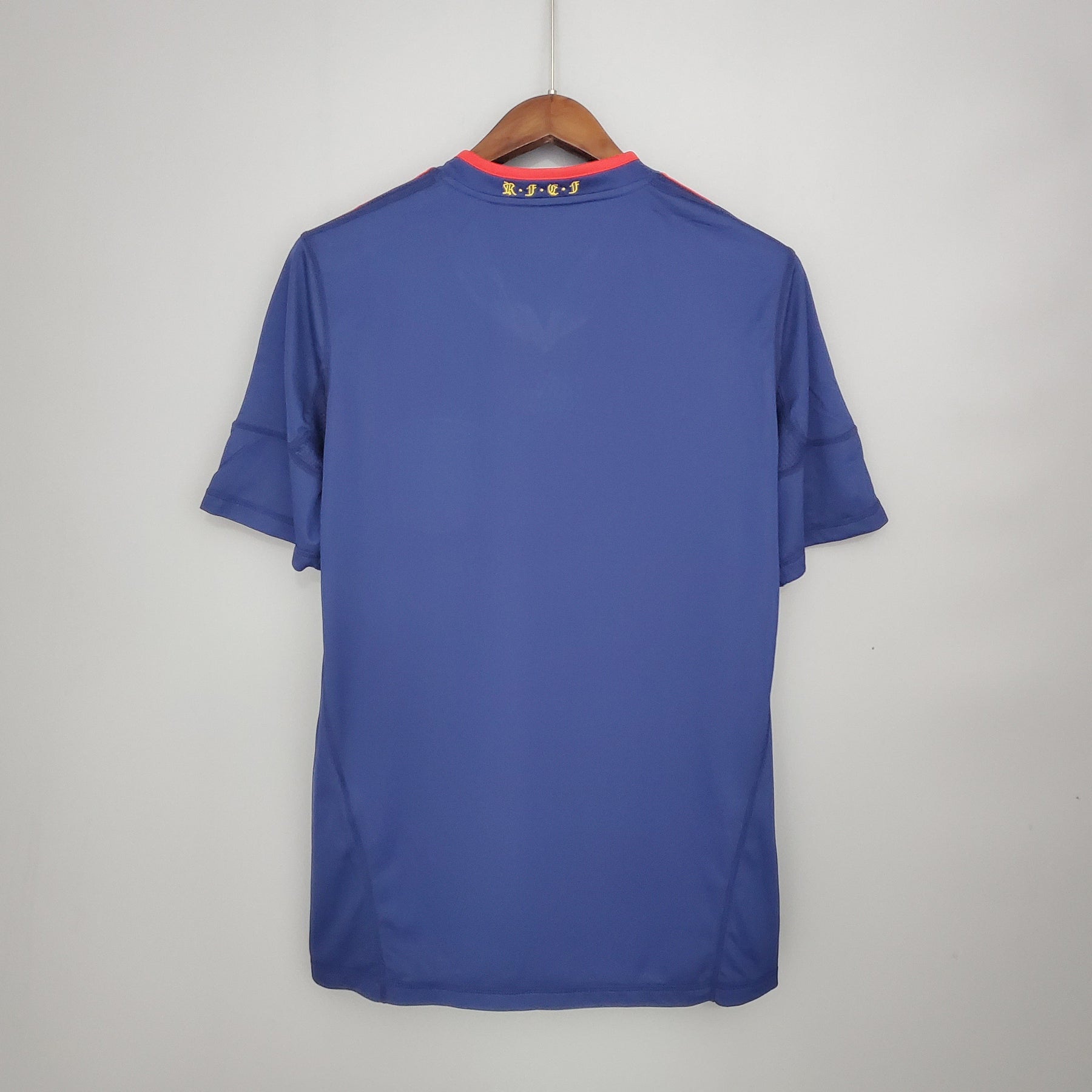Camisola Espanha Reserva 2010 - Versão Retro